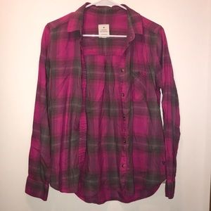 American eagle- S- pink/grey long sleeve plaid
